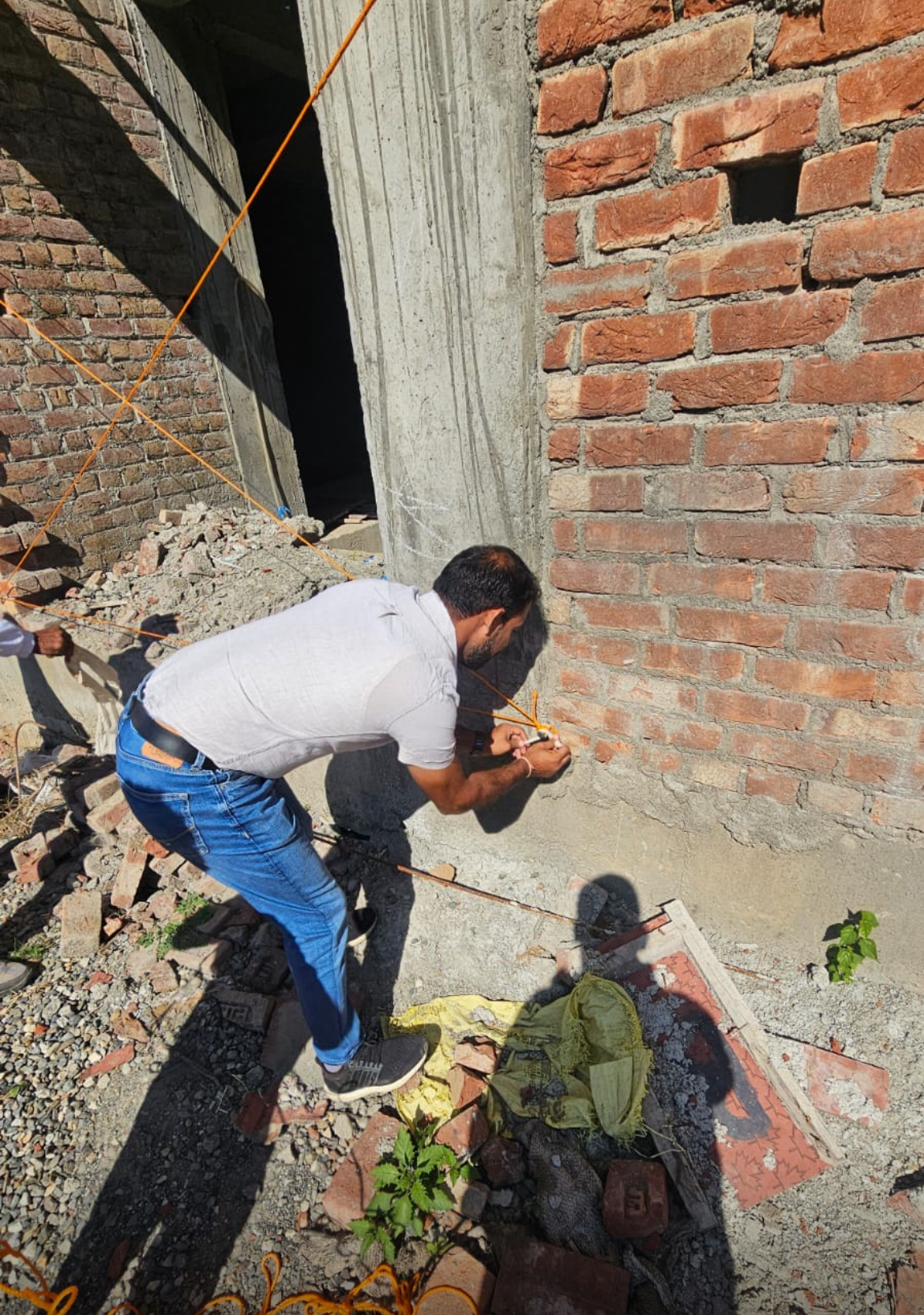 अवैध निर्माणों पर एमडीडीए की सख्त कार्रवाई, सहस्त्रधारा रोड, विधौली और कंडोली क्षेत्र में कई भवन सील