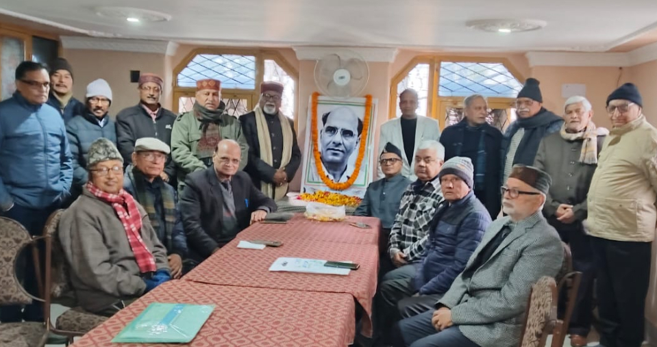 स्वतन्त्रता  संग्राम सेनानी देहरादून की लोकसभा सीट के पहले कांग्रेसी सांसद महावीर त्यागी की 126 वीं जयंती पर अर्पित किए गए श्रद्धा सुमन