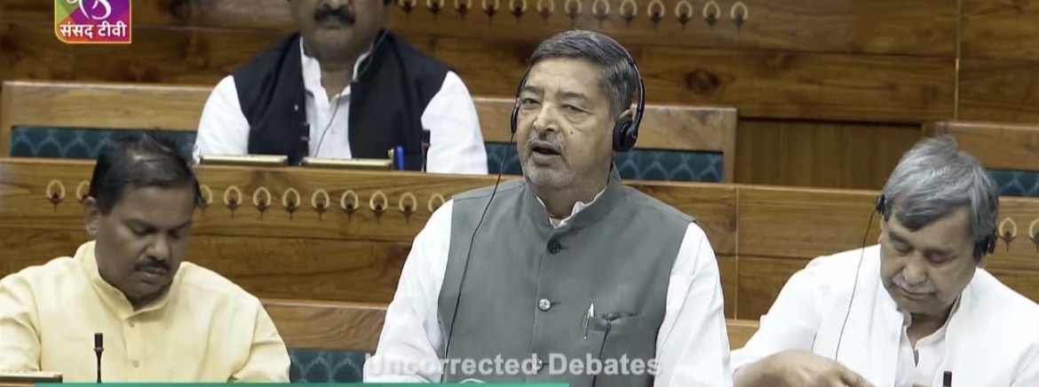 किसानों के उत्पीड़न के खिलाफ सांसद वीरेंद्र सिंह का तीखा विरोध,